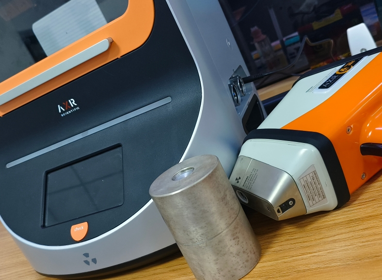 handheld precious metal analyzer